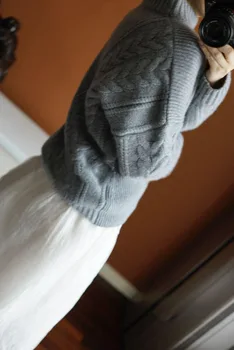 Нов женски половината висока врата свободен пуловер корейската версия на универсален бельо трикотаж зимни дрехи поло oversize пуловер